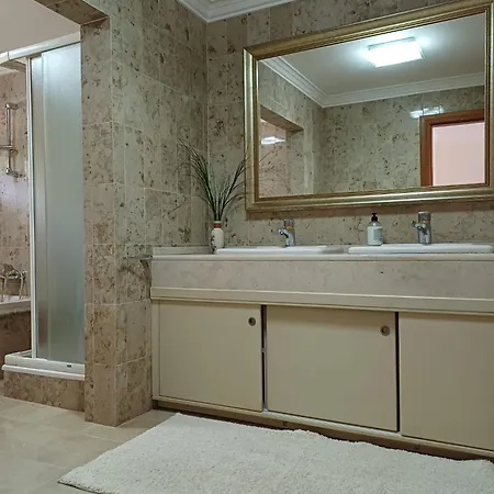 Fátima-ourém - Quinta Da Luz - Breakfast Included