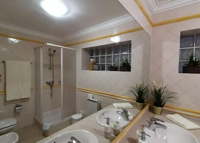 Fátima-ourém - Quinta Da Luz - Breakfast Included *