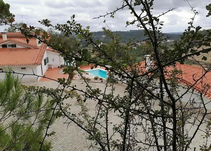 Villa Fátima-ourém - Quinta Da Luz - Breakfast Included