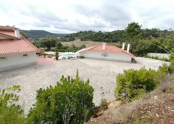 Fátima-ourém - Quinta Da Luz - Breakfast Included *