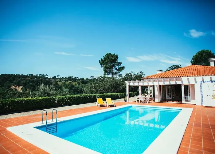 Villa Fátima-ourém - Quinta Da Luz - Breakfast Included *