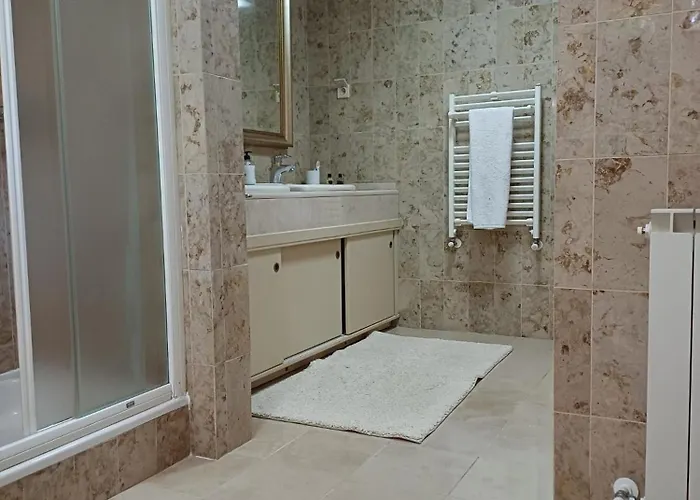 Villa Fátima-ourém - Quinta Da Luz - Breakfast Included